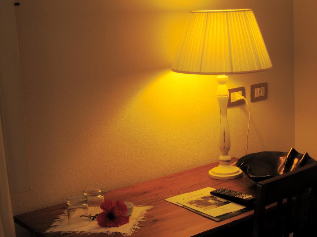 Hotel Villa Pimpina Carloforte  Εξωτερικό φωτογραφία